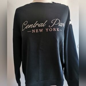 Reitmans Black Crew Neck Sweater with Central Park Print
